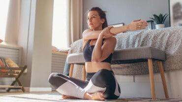 6 effective shoulder stretches to ease pain and improve posture