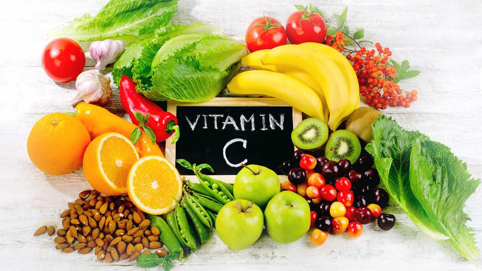 12 vitamin C-rich foods beyond oranges and lemons!