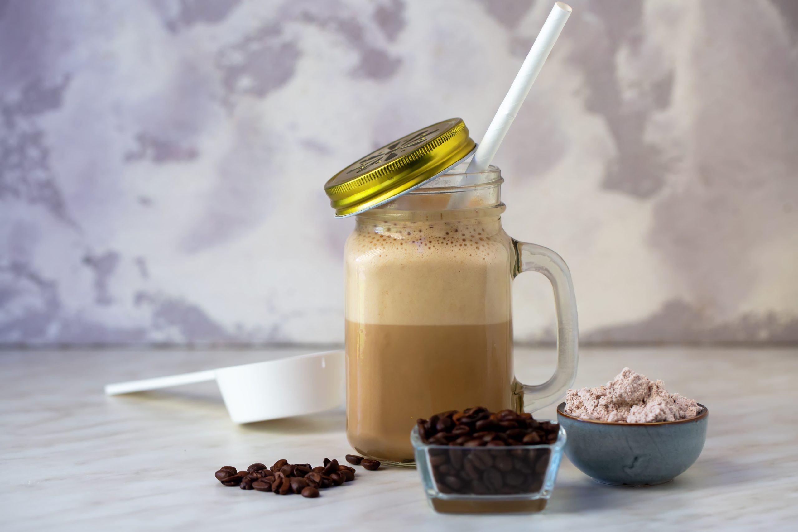 whey-protein-and-coffee-combine?-nutritionist-responds