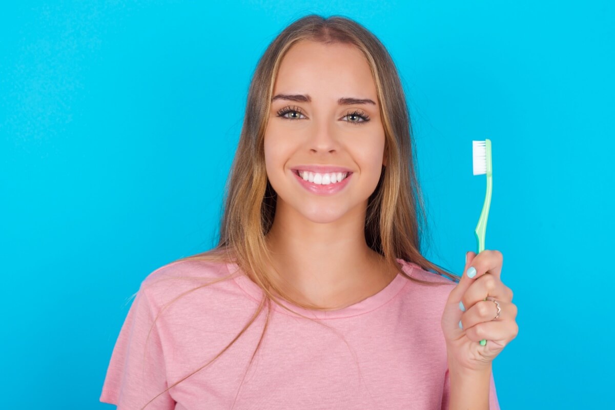 5-signs-that-it’s-time-to-change-your-toothbrush