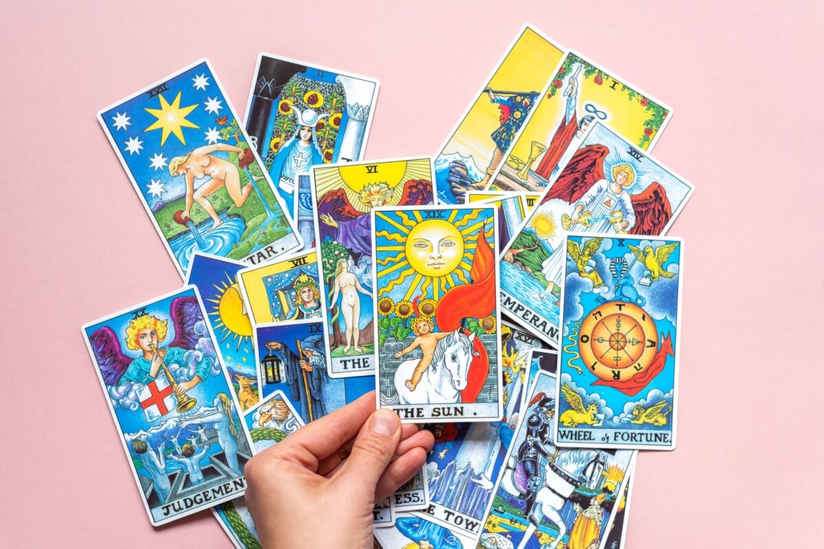weekly-tarot:-prediction-for-the-signs-from-may-4th-to-10th,-2026