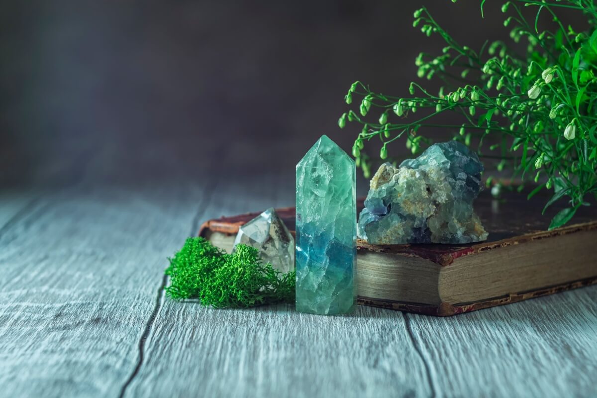 5-crystals-that-activate-the-energy-of-prosperity-and-attract-abundance