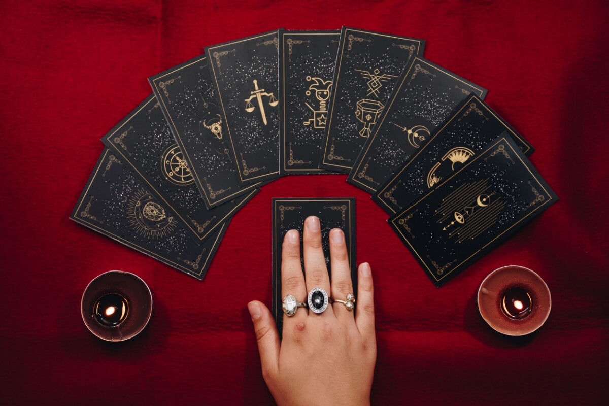 tarot-of-the-day:-prediction-for-the-12-signs-on-05/08/2026