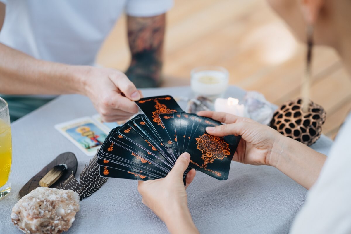 weekly-tarot:-prediction-for-the-signs-from-june-8th-to-14th,-2026