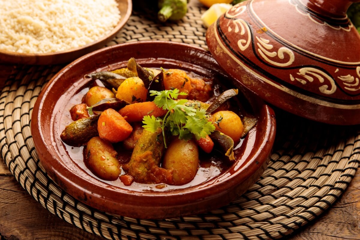 from-tajine-to-moroccan-couscous:-3-typical-moroccan-recipes-to-try