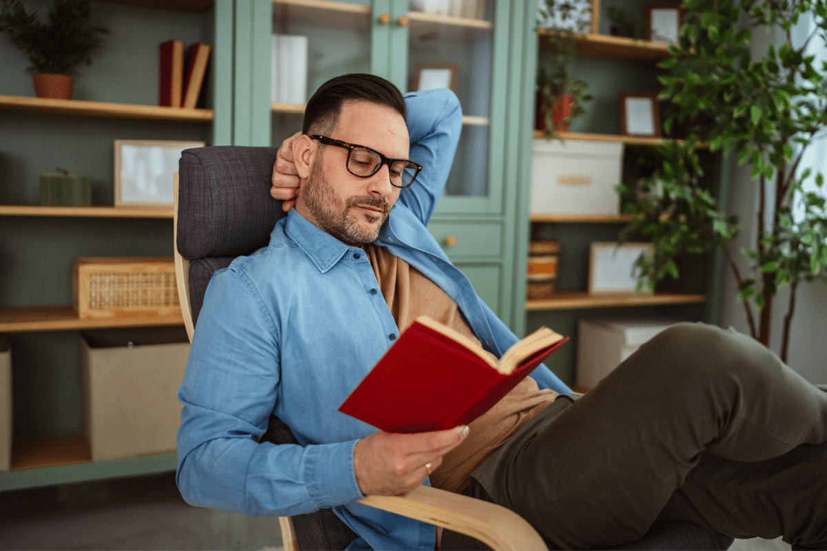 literary-july:-10-books-to-devour-this-month
