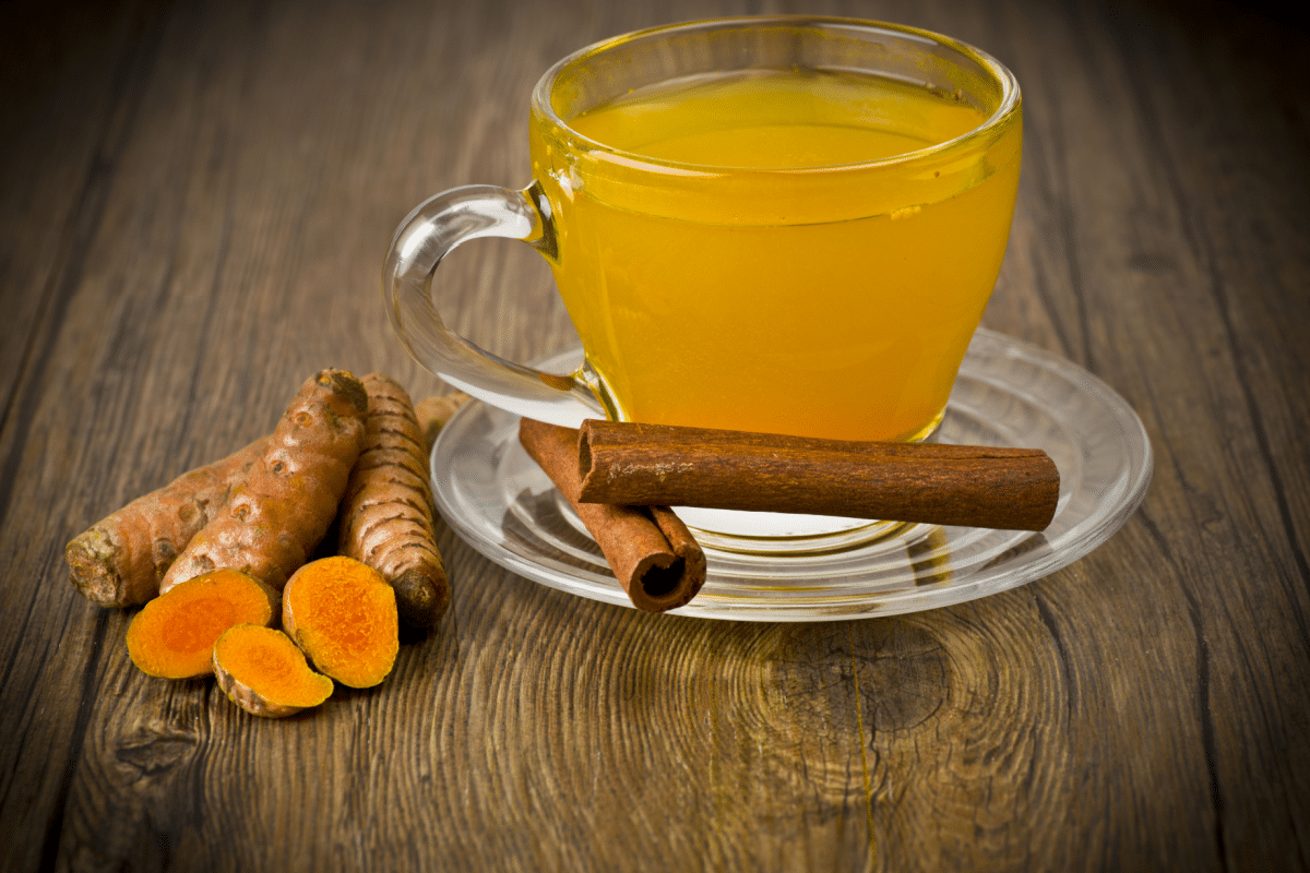 what-is-cinnamon-tea-good-for?-3-recipes-and-their-health-benefits