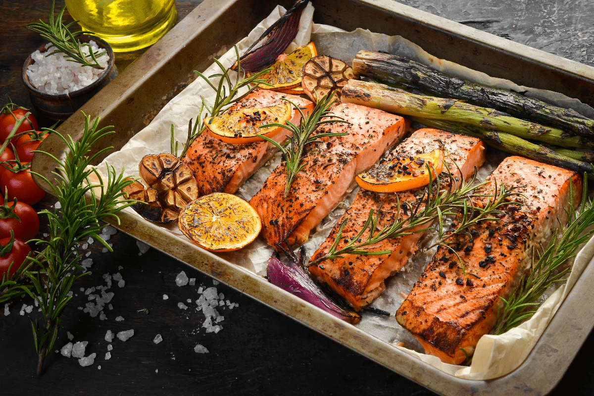 peixe-assado:-3-receitas-faceis-e-saudaveis-para-o-jantar