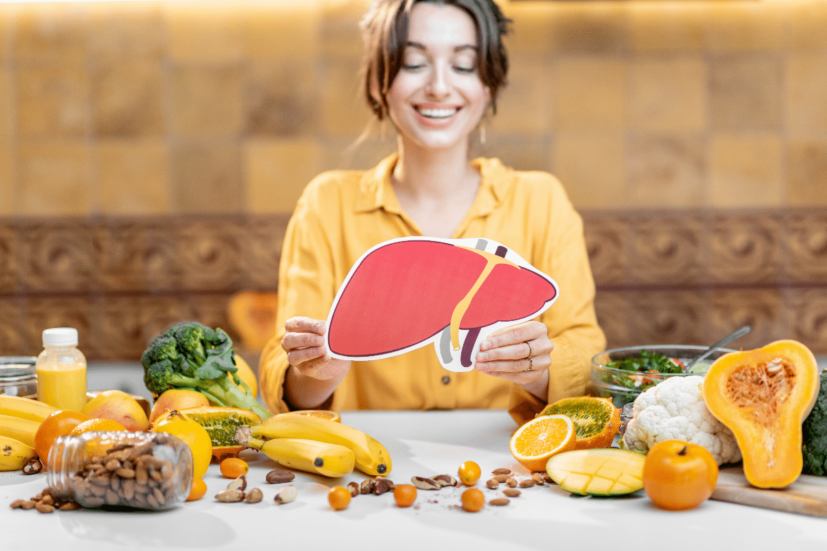 gordura-no-figado:-veja-quais-alimentos-priorizar-e-quais-evitar-no-tratamento-da-doenca
