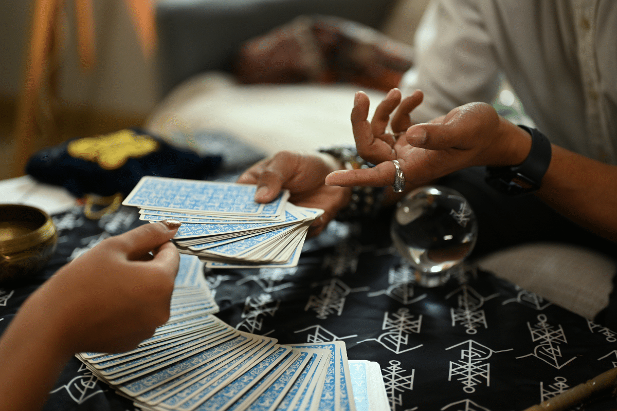 tarot-do-dia:-previsao-para-os-12-signos-em-19/09/2026