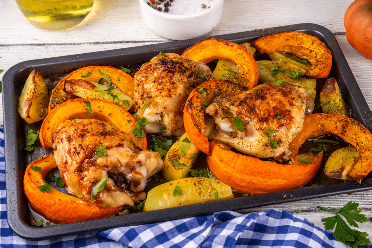 3-receitas-de-frango-assado-para-deixar-o-jantar-mais-saudavel-e-proteico